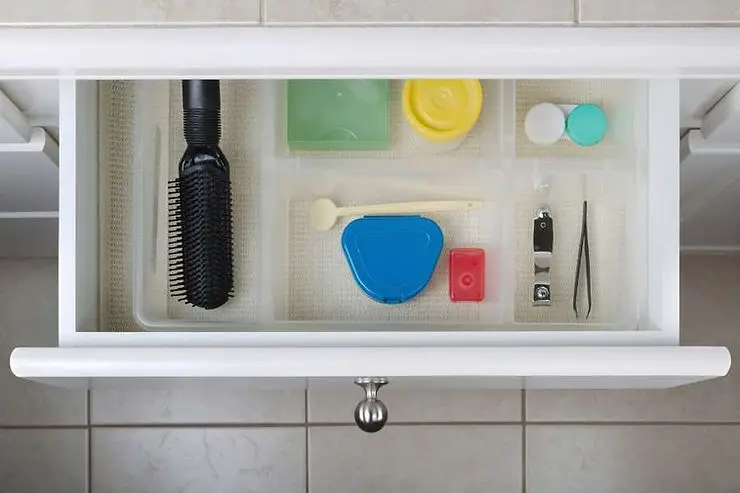minimalist organized bathroom drawer