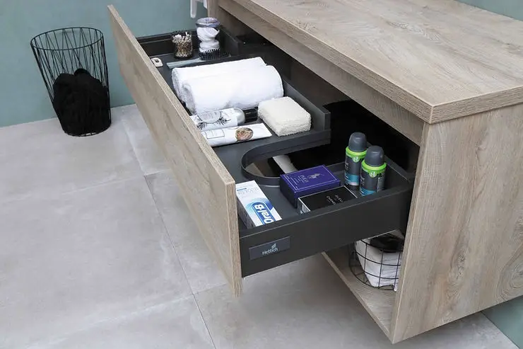 how to organize the bathroom drawers