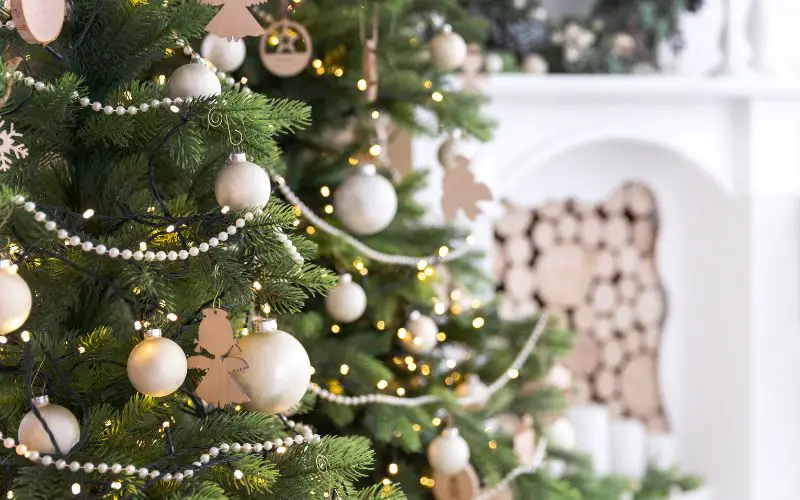 Christmas tree decor tips
