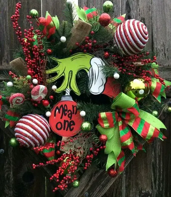 DIY Grinch Wreath
